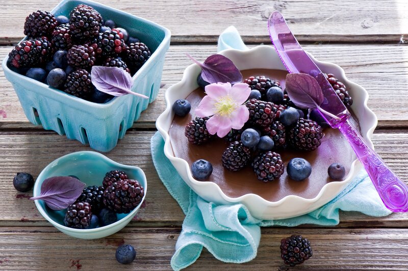 Chocolate Pudding with Berries