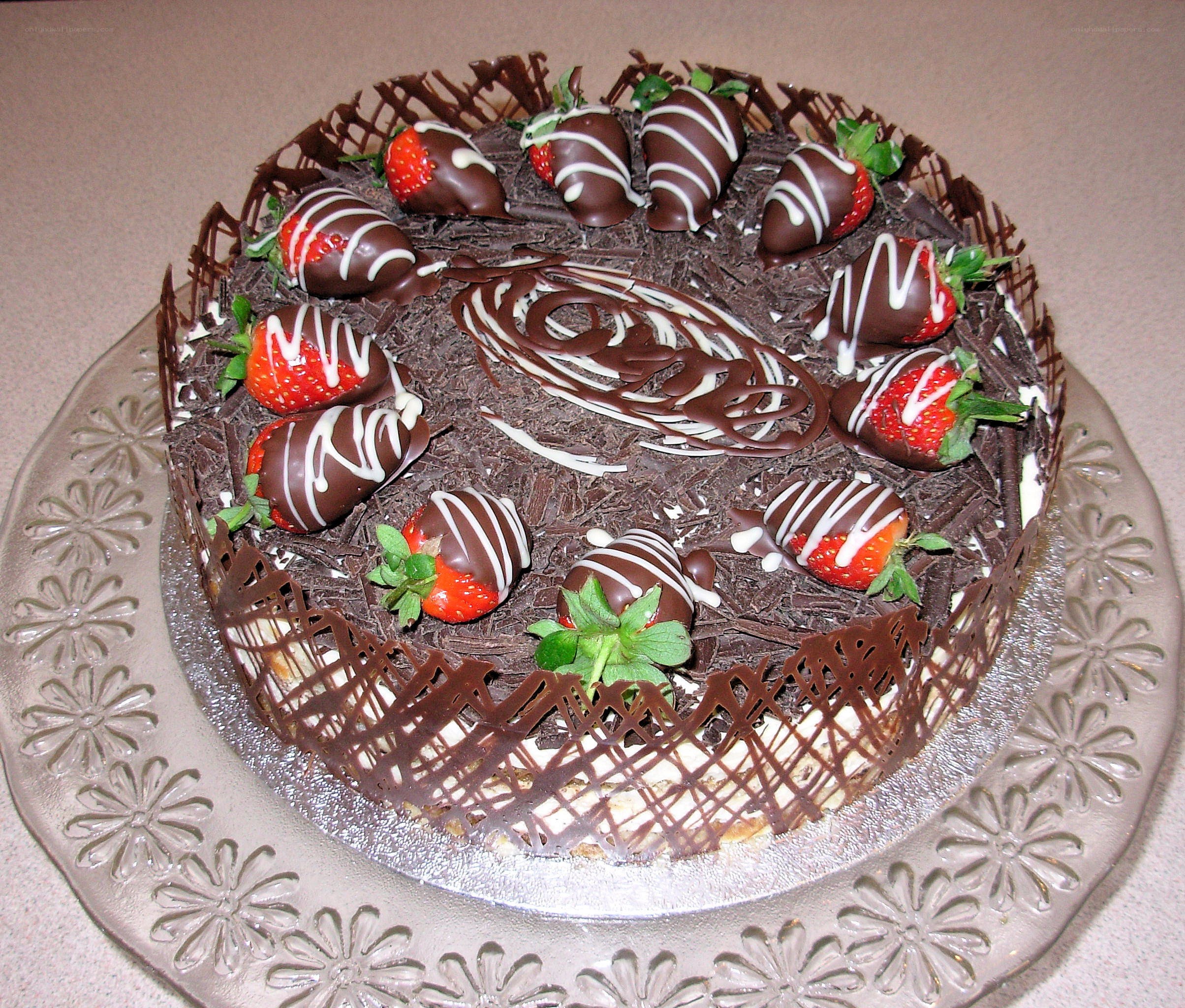 chocolate strawberry cake