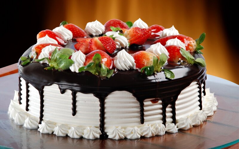 Chocolate Strawberry Cake — Brown, Appetizing, Photograph, Strawberries