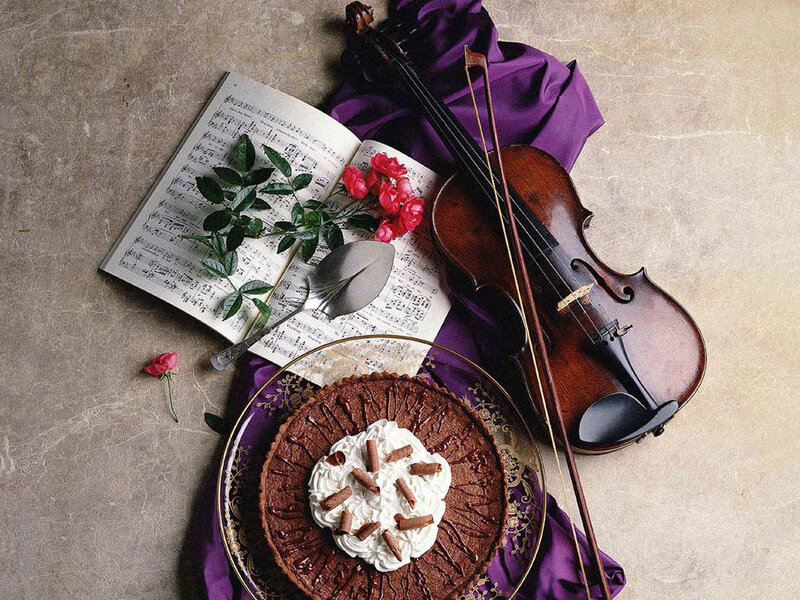Chocolate Tart with Violin
