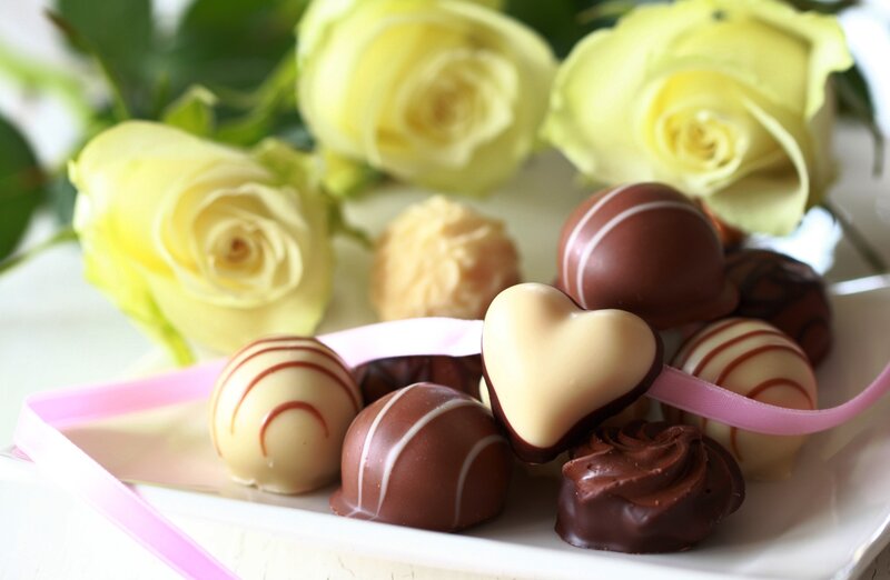 Chocolate Truffles and Roses — White