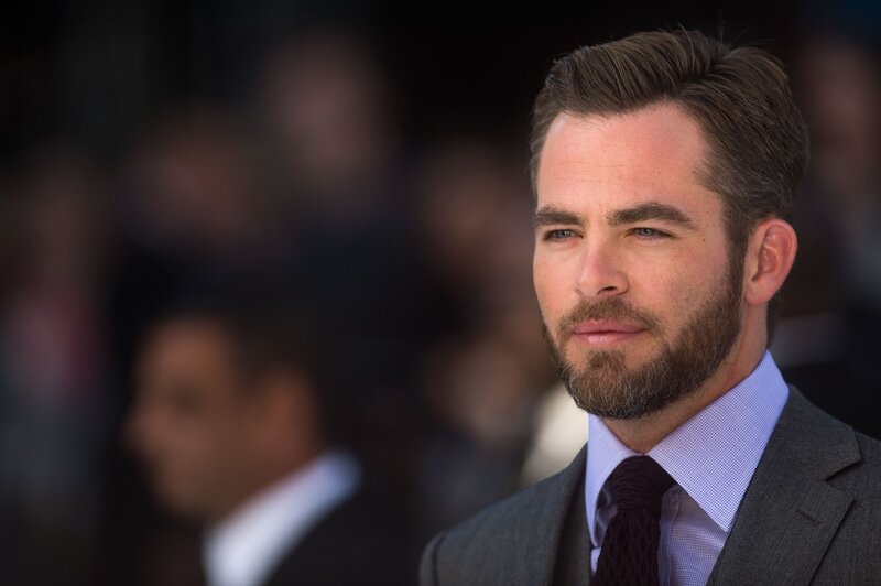 Chris Pine at a formal event