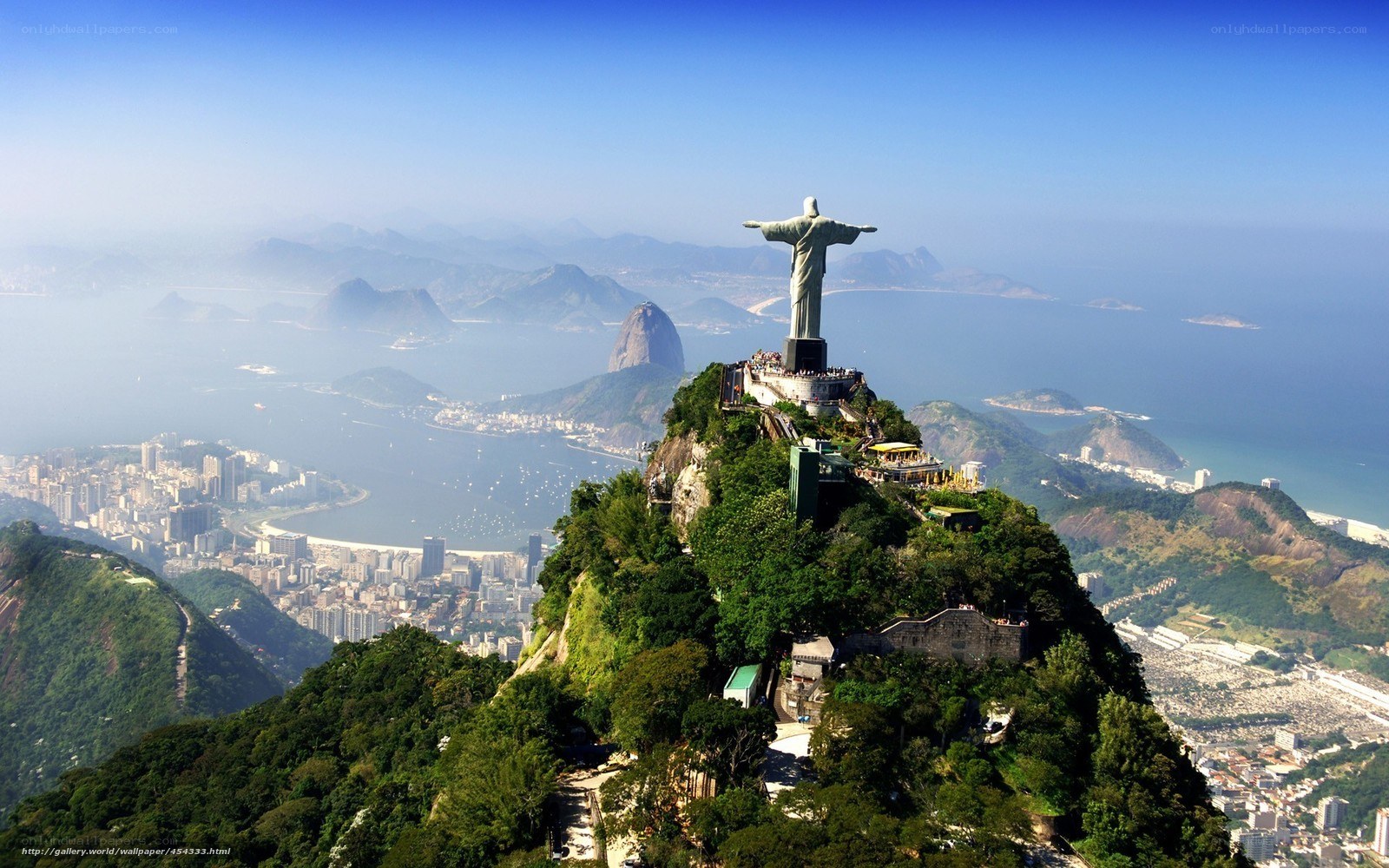 Christ the Redeemer statue