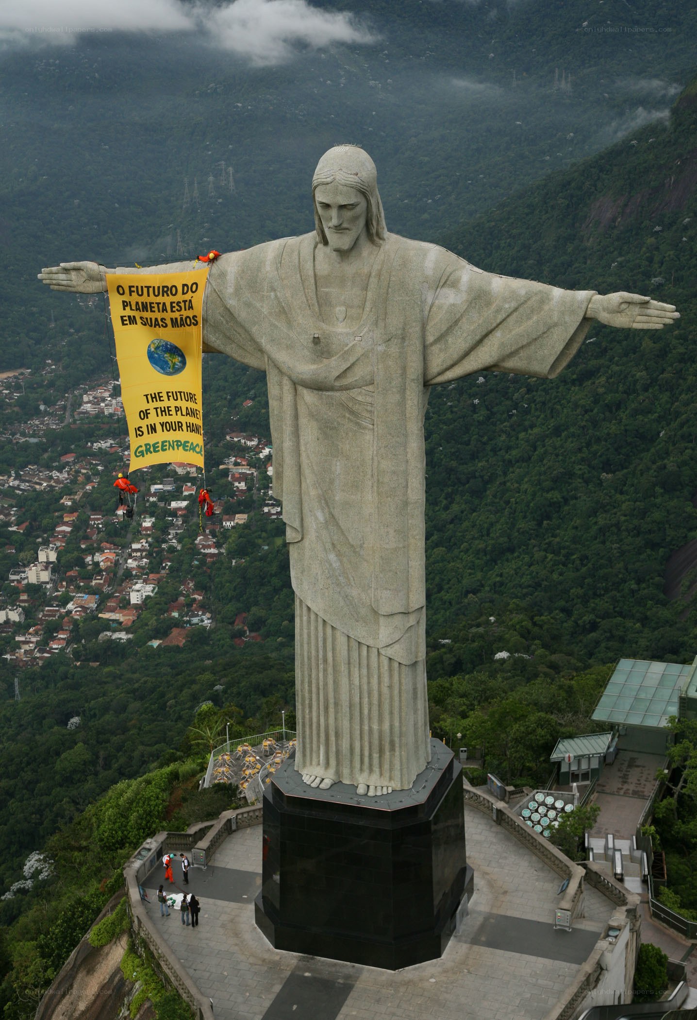 Christ the Redeemer statue