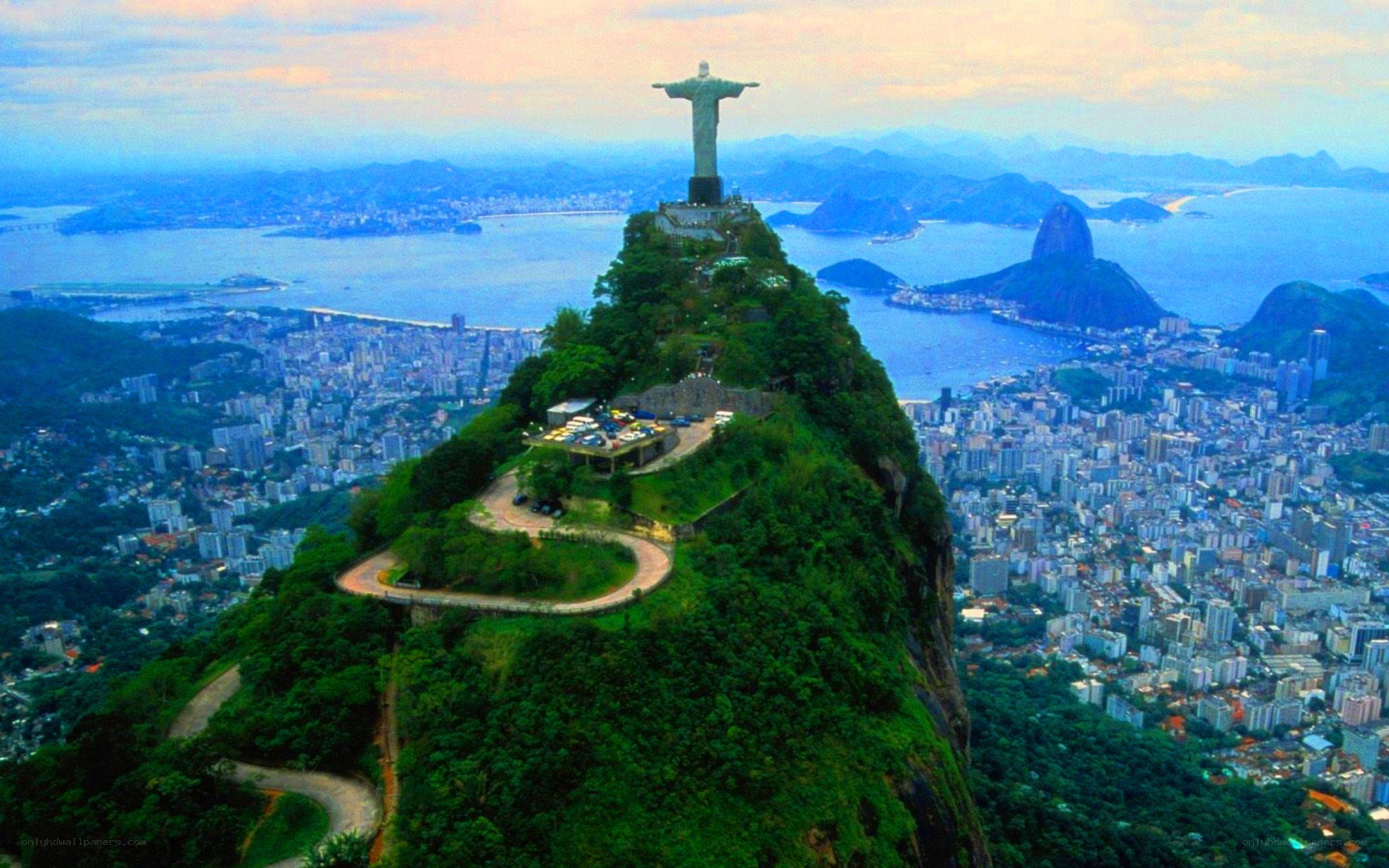Christ the Redeemer statue
