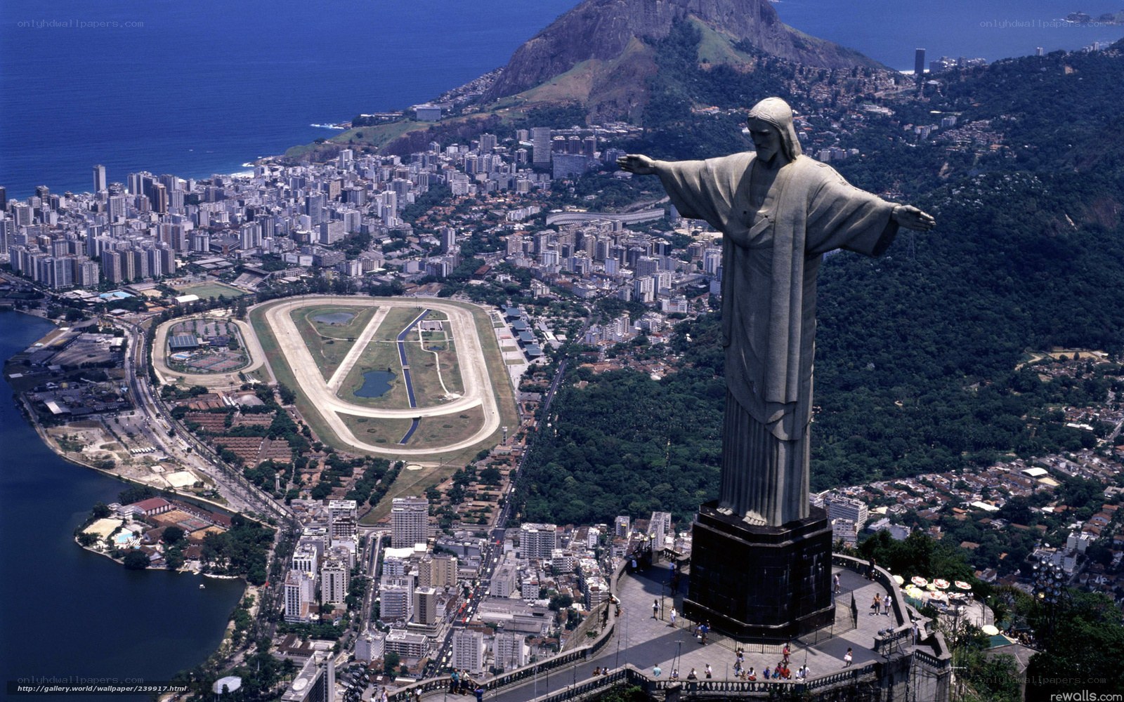 Christ the Redeemer statue