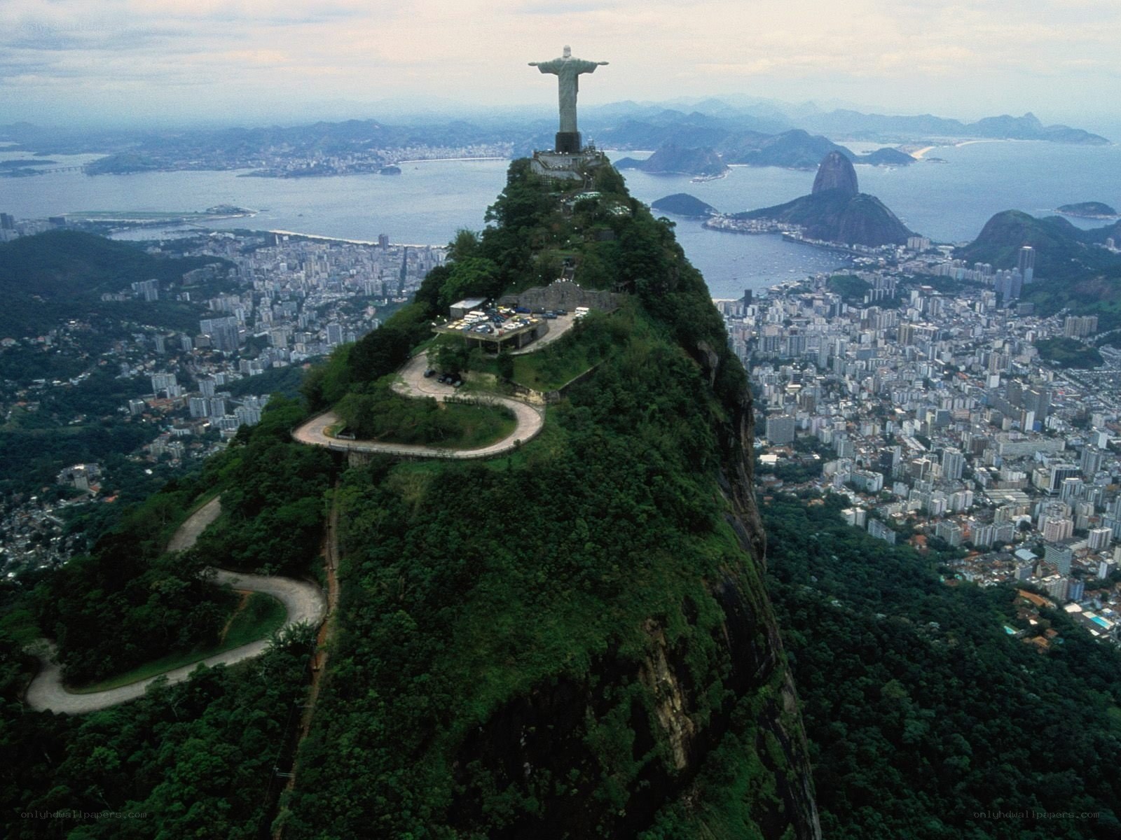 Christ the Redeemer statue