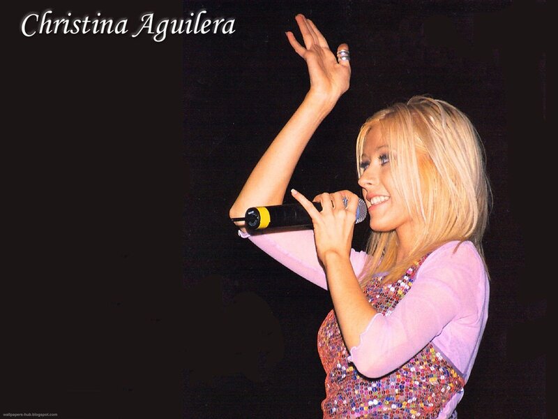 Christina Aguilera performing
