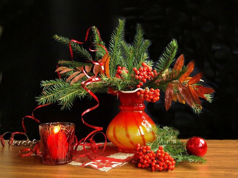 Christmas Arrangement — Red, Festive