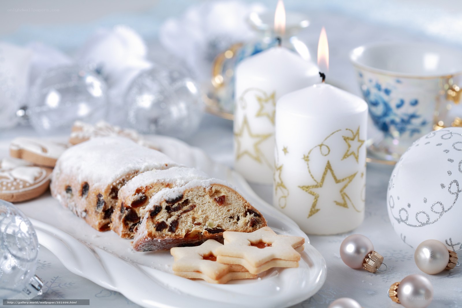 Christmas cake and cookies