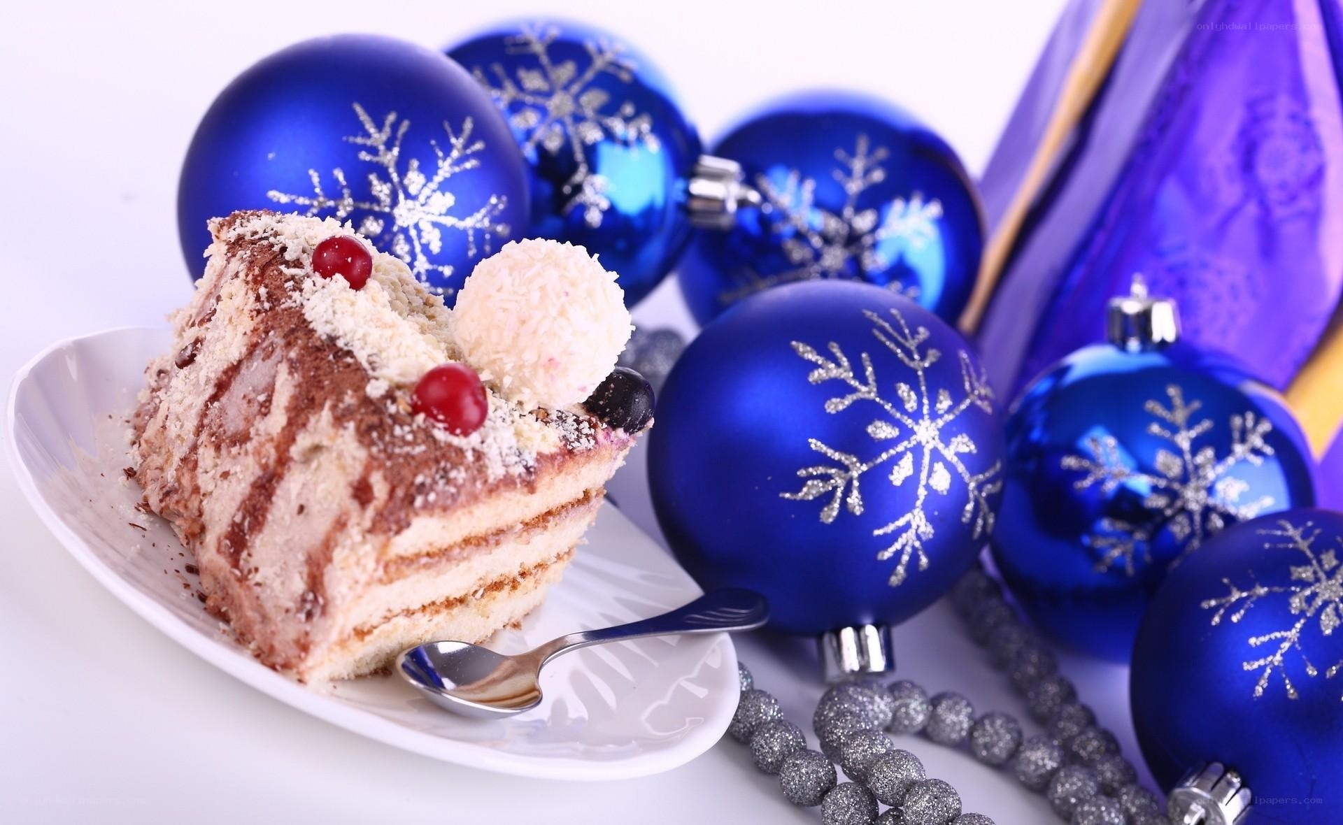 Christmas cake with ornaments