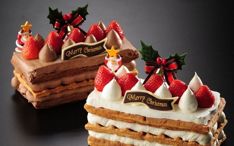 Christmas Cakes — Brown, Festive