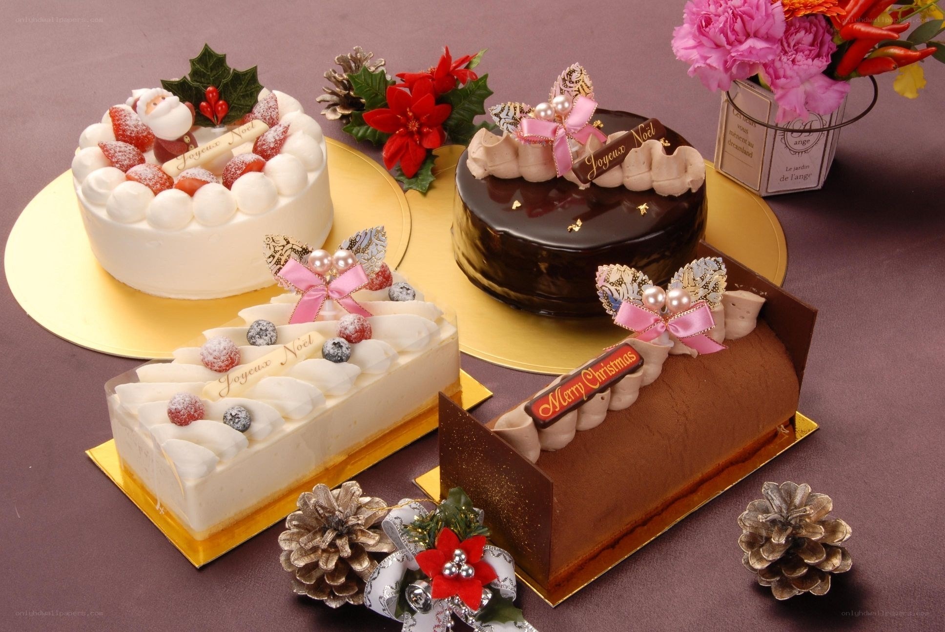 Christmas cakes display