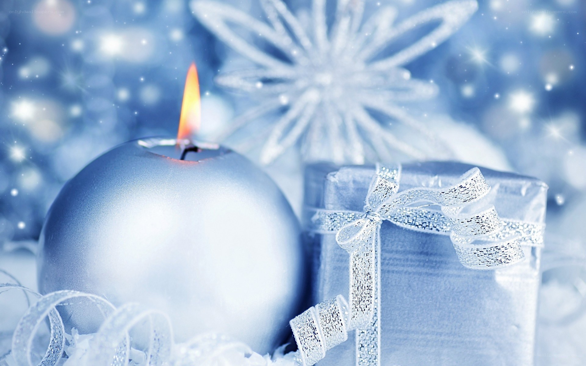 Christmas candle and gift