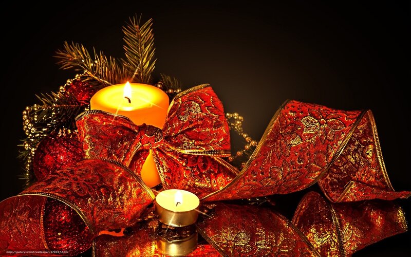 Christmas candle arrangement