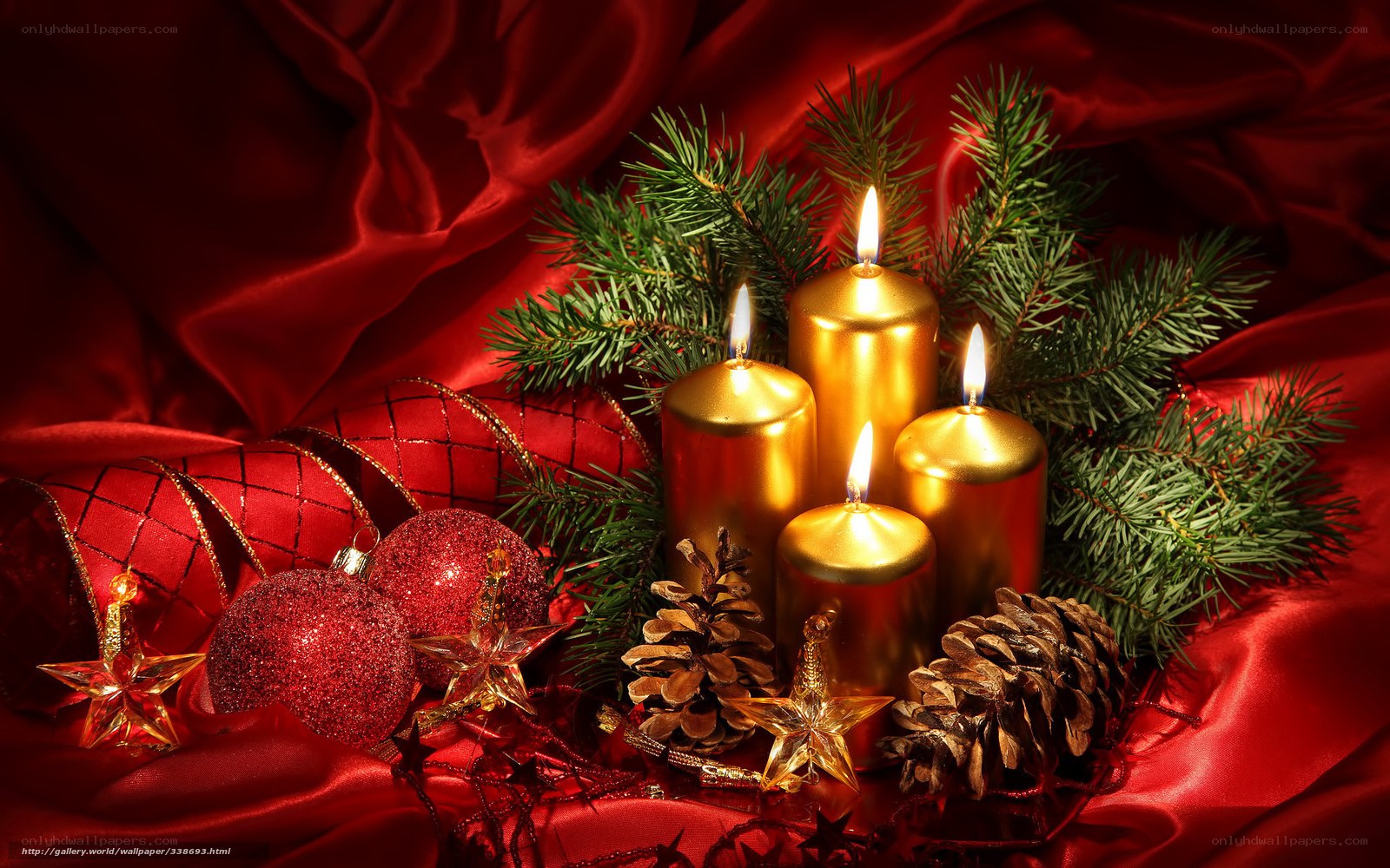 Christmas candle arrangement