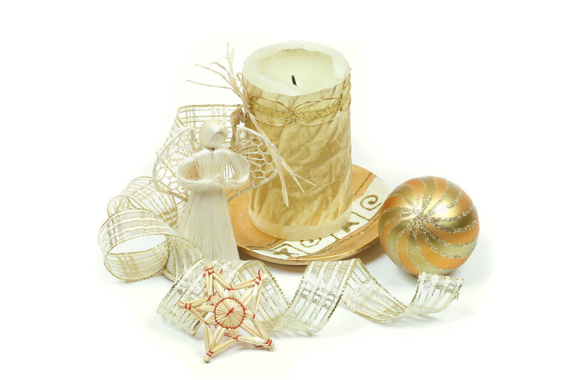 Christmas Candle Arrangement — White