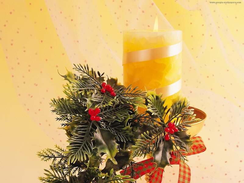 Christmas Candle Arrangement — Yellow