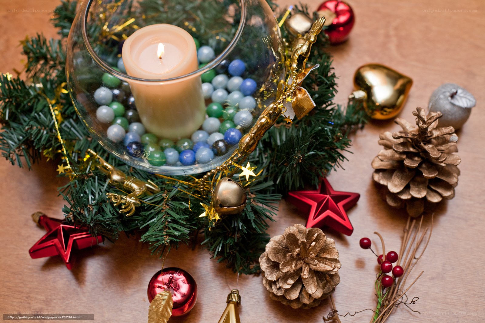 Christmas candle centerpiece
