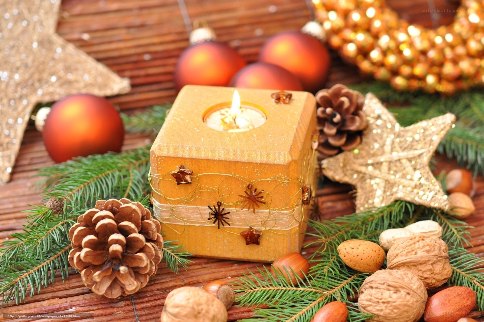 Christmas candle decoration