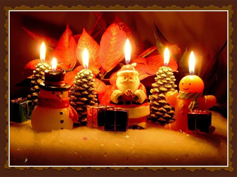 Christmas Candle Display — Red, Festive