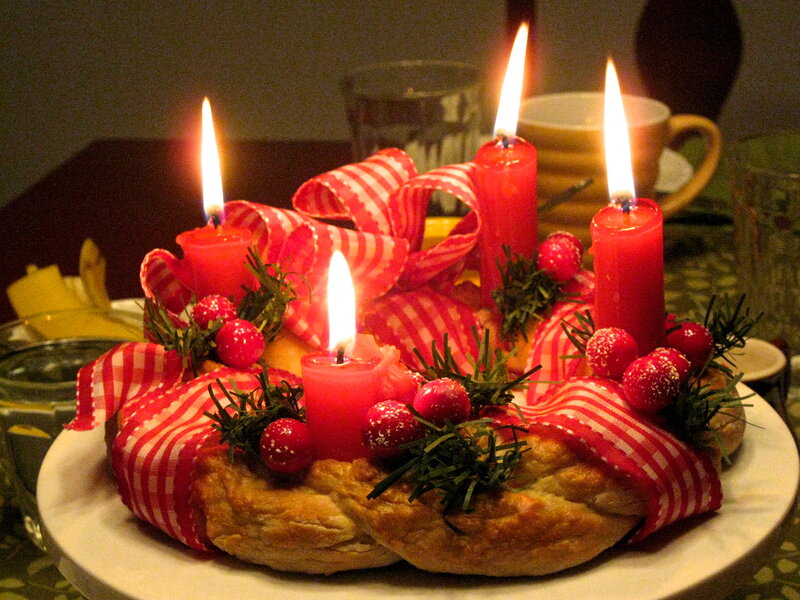Christmas Candle Wreath