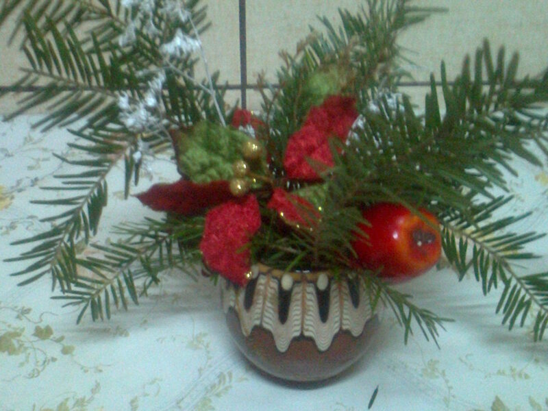 Christmas Centerpiece — Green, Festive, Winter