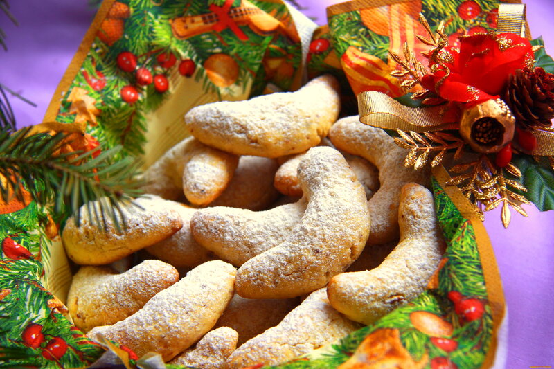 Christmas Cookies in Basket — Green