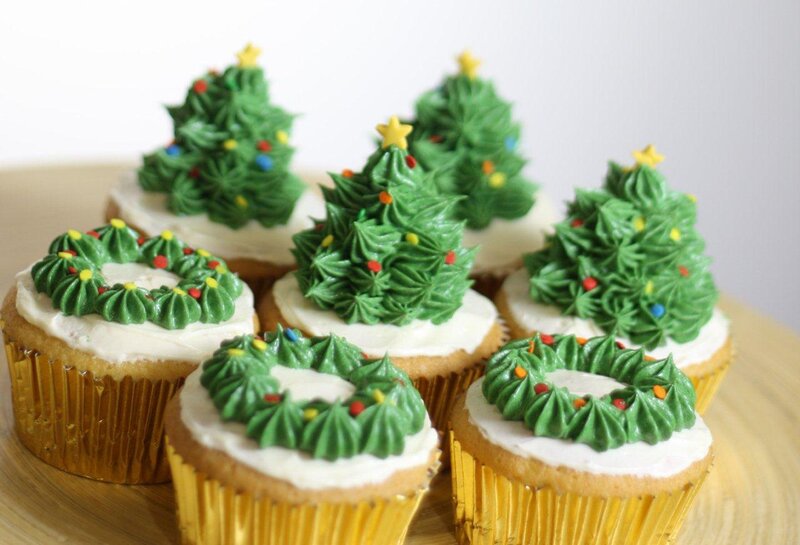 Christmas Cupcakes — Green