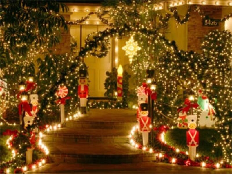 Christmas-decorated House — Green