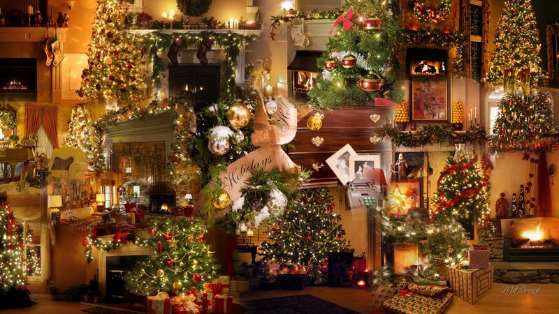 Christmas-decorated Living Room — Green