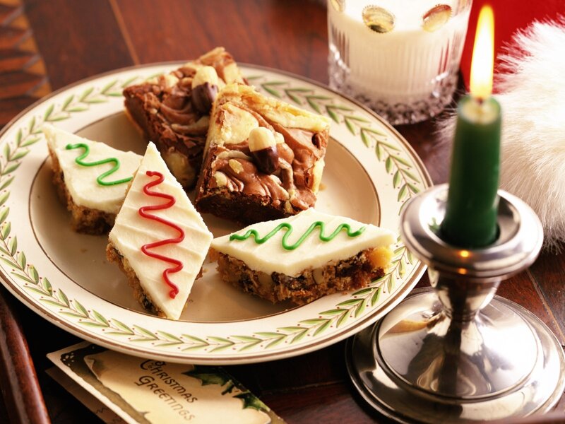 Christmas Dessert Squares — Brown