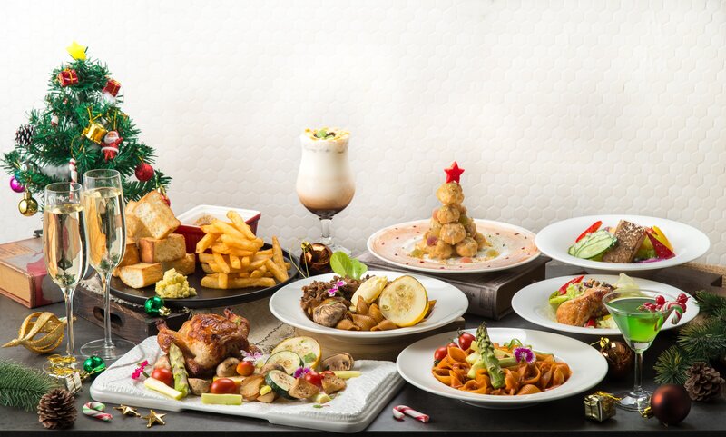 Christmas Dinner Spread — White