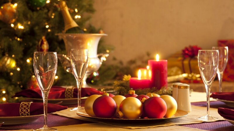 Christmas Dinner Table — Red, Festive, Night