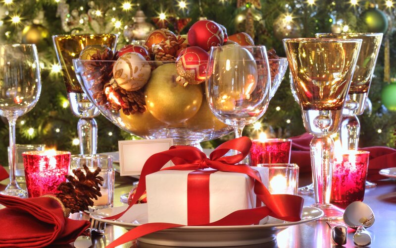 Christmas Dinner Table — Red, Festive, Winter, Photograph