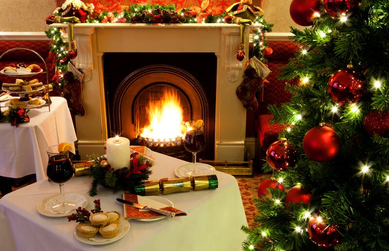 Christmas Dinner Table — Red, Festive, Winter