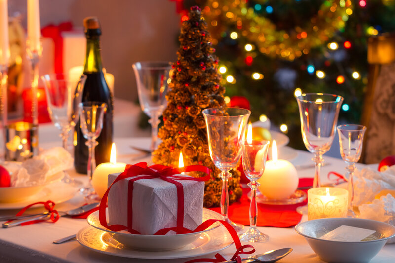 Christmas Dinner Table — White