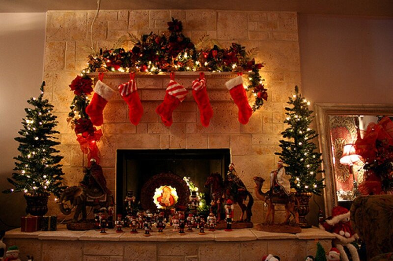 Christmas Fireplace Decor