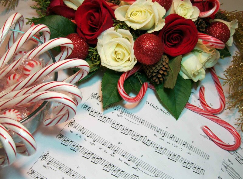 Christmas Flower Arrangement — Red, Festive, Winter