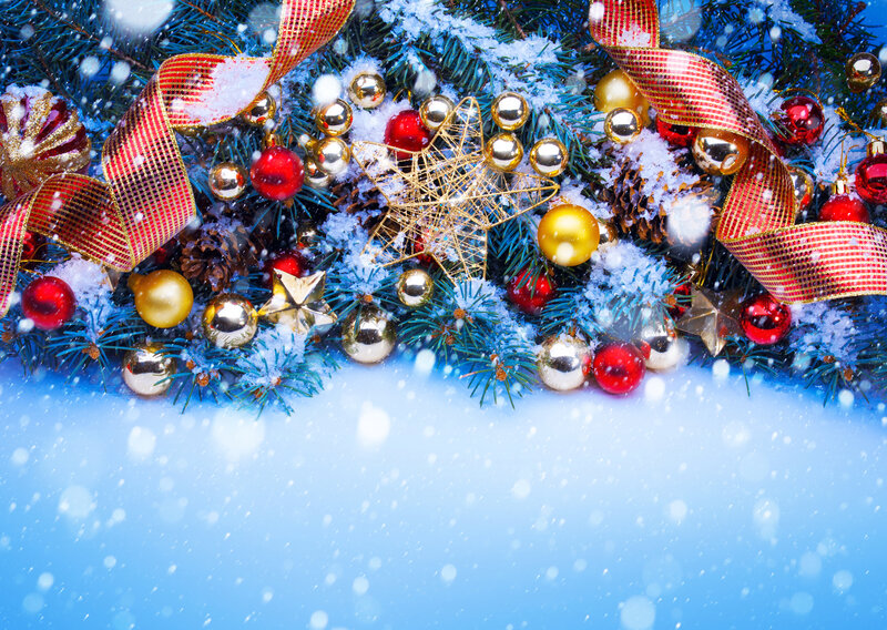 Christmas Garland with Ornaments — Blue