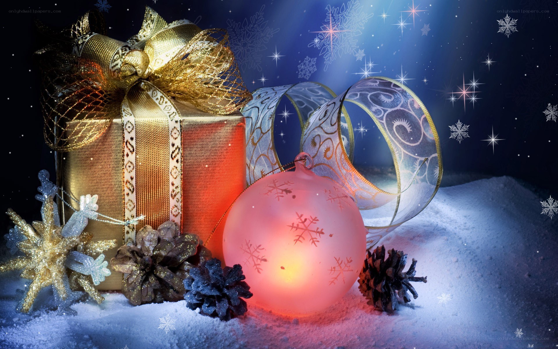 Christmas gift and ornament