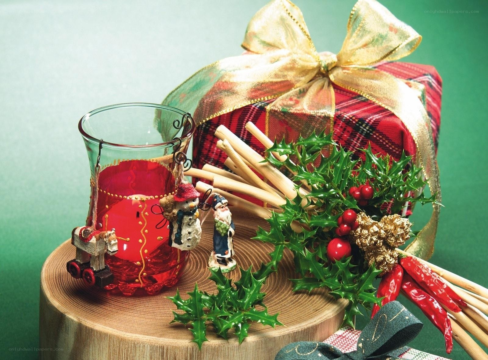 Christmas gift arrangement