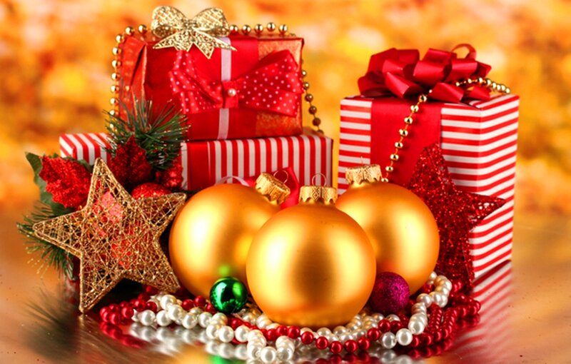 Christmas Gift Arrangement — Red, Festive, Winter, Photograph, Gift Boxes
