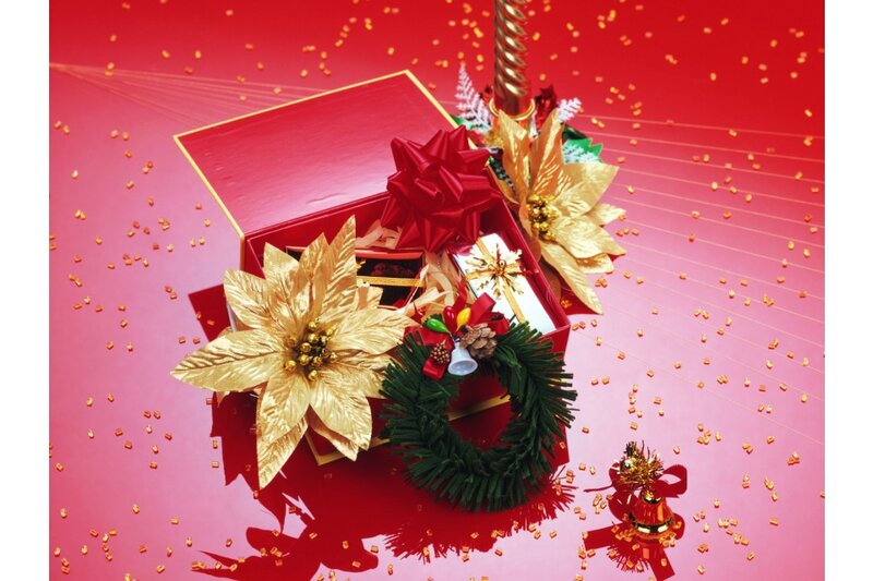 Christmas Gift Box — Red
