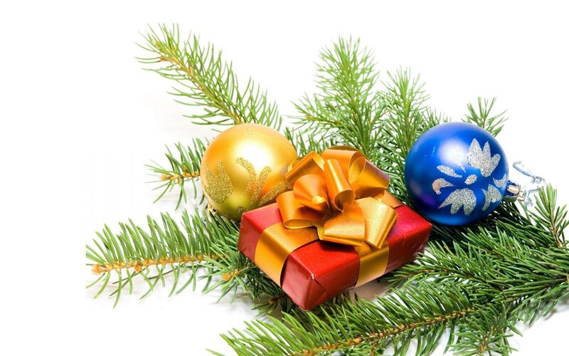 Christmas Gift with Ornaments — Green, Festive