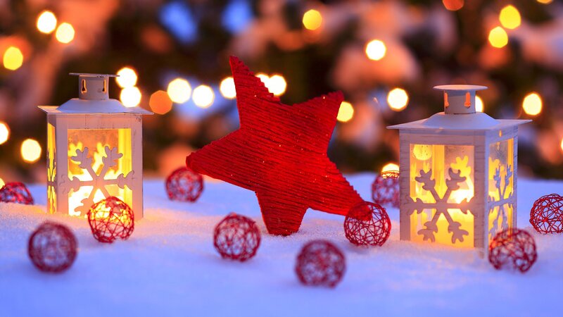 Christmas lanterns and star