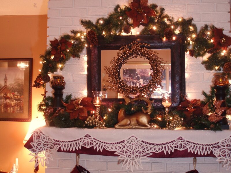 Christmas Mantel Decoration — White