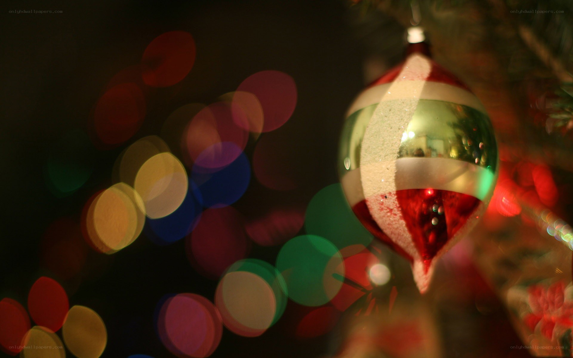 Christmas ornament with bokeh lights