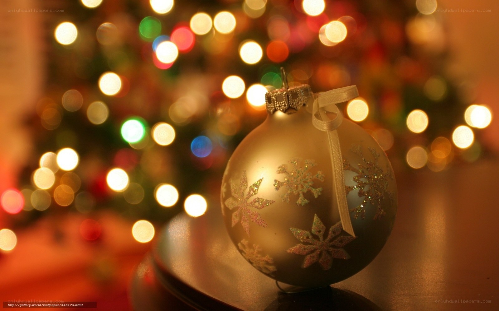 Christmas ornament with lights