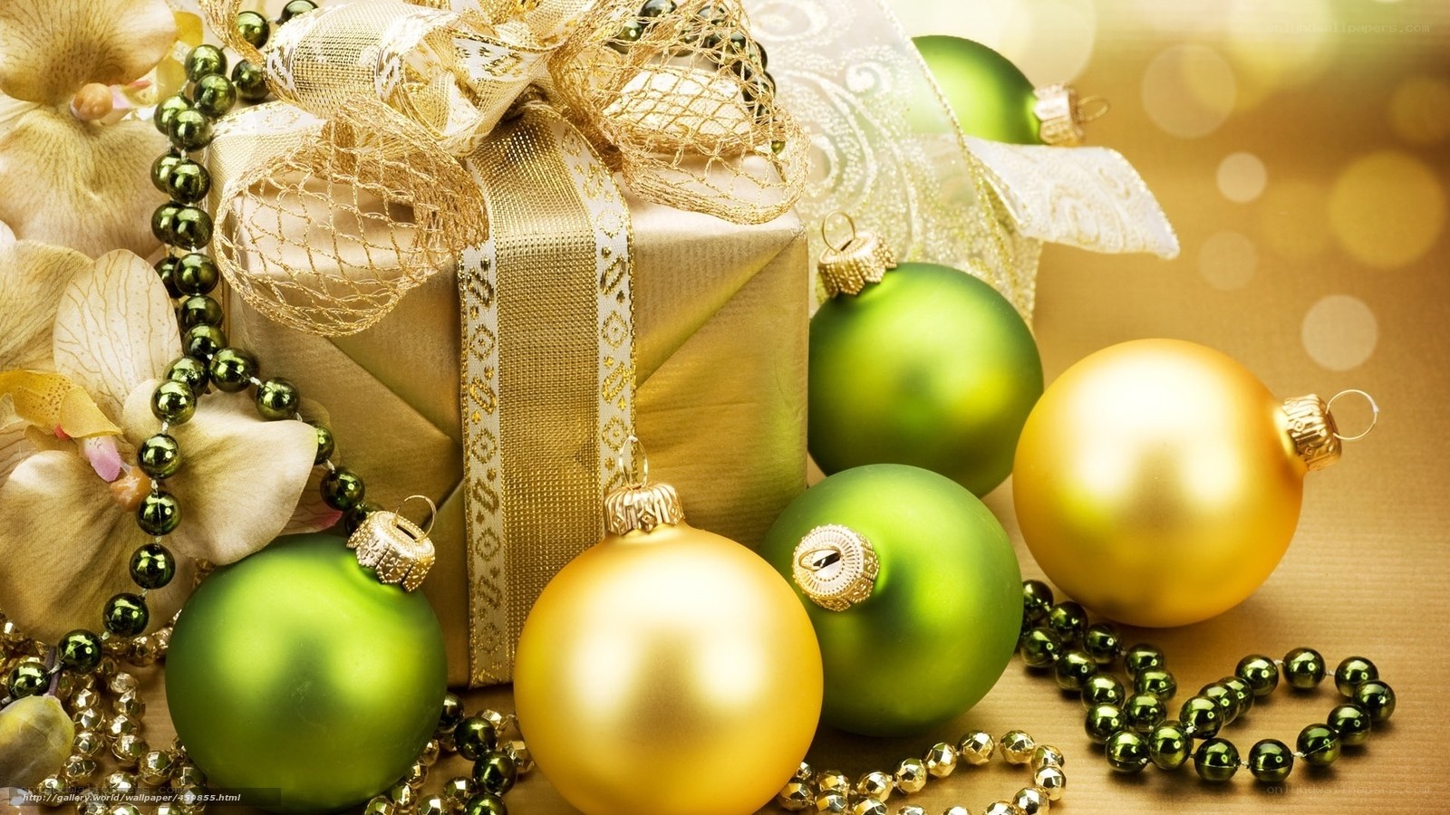 Christmas ornaments and gift
